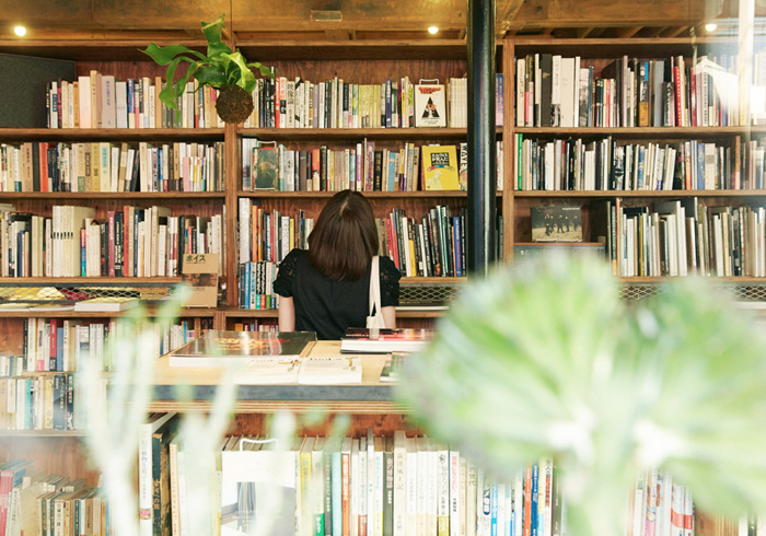 FEATURE my town, my bookstore 小さくてもこだわりのある本屋さん