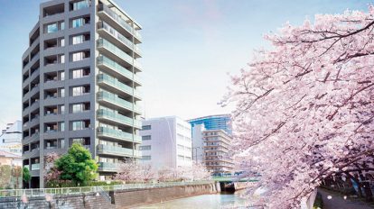 Club Hanako : News!  : 羽田にも楽々アクセス！ 出張族や旅行好きの方に うれしい目黒川沿いの 新築マンション。