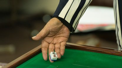 anan 1963号：From Editors 編集部リレー日誌：「運」はつかむものではなく、手の平にあるもの⁉︎ | さりげなく写り込んだ桜井さんの手相。この手相に何が出ているか読み取りたい、というアナタ、anan1956号をHP、もしくはお近くの書店からお取り寄せを‼（宣伝♡）  写真・KENTA AMINAKA