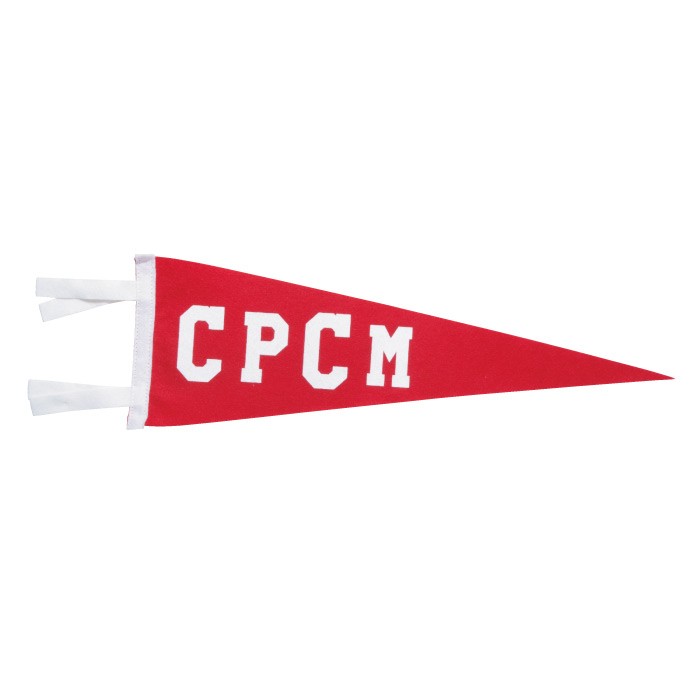 CPCMオリジナルグッズのコンセプトは「アメカジ」。フェルト生地のペナントはレッドのほかにネイビー、ブラックもあり。4000円。