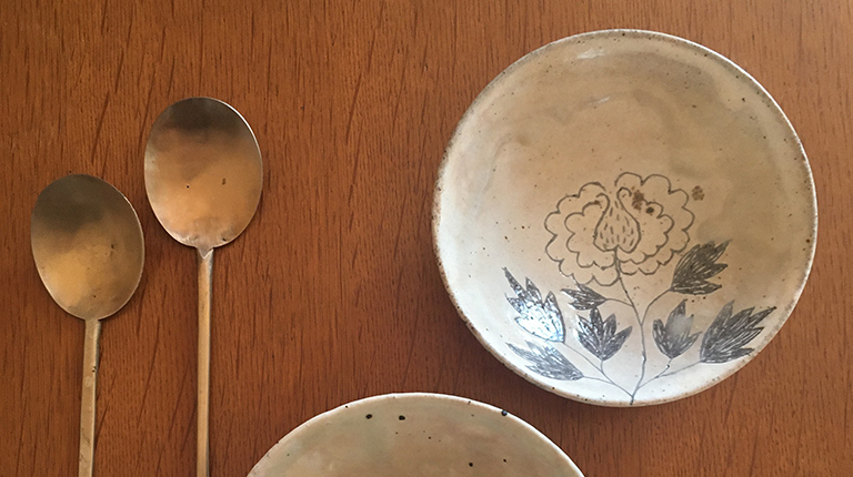 旅とうつわと食器棚 クロワッサン 編集部こぼれ話 No 1032 Croissant マガジンワールド